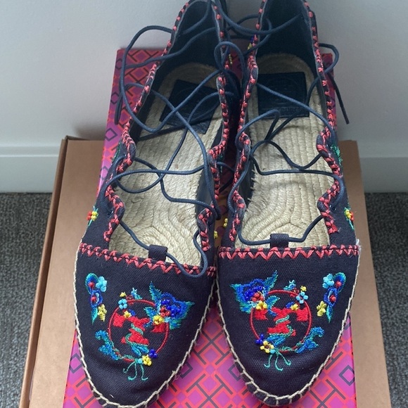 New Tory Burch Sonoma Lace up Embroidered Gillie Espadrille size 7 - Picture 4 of 10